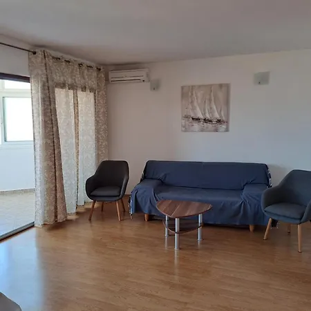 Luketa Apartment